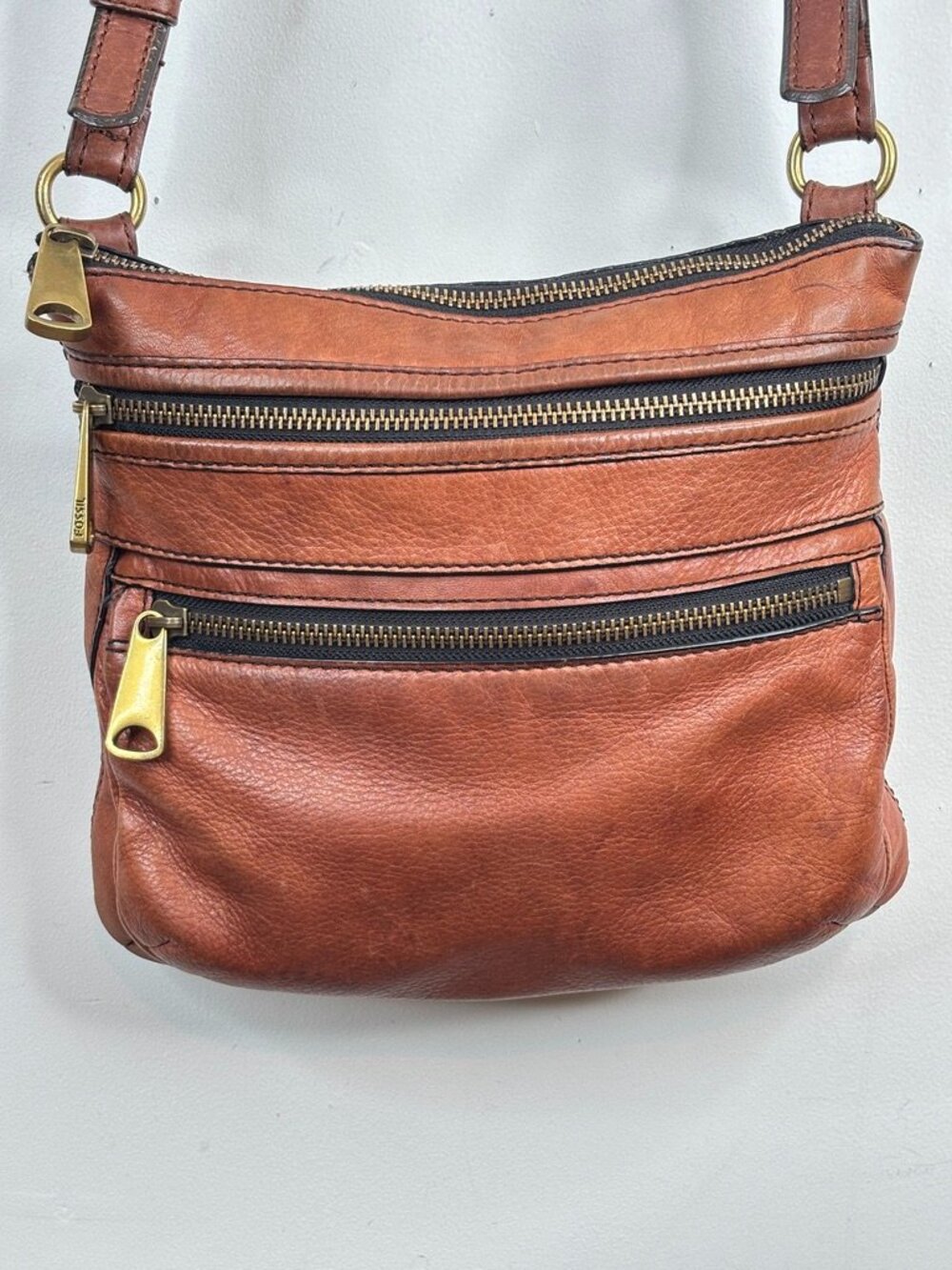 VTG Y2K Fossil Brown Leather Crossbody Bag Purse Brass Hardware Double Zipper